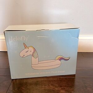 Jelofly inflatable unicorn NIB